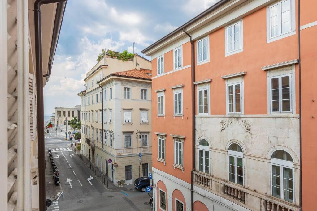 Centro I Cadorna 14 Apartment Triest